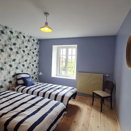 Charme Et Authenticite : 6 Pers, Renove, Jardin, Proche Commerces Et Randonnees - Fr-1-585-86