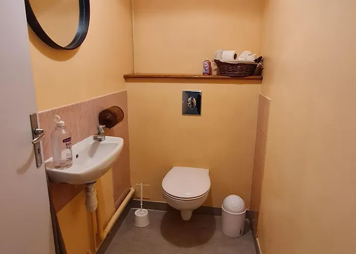 Hébergement de vacances Mauvages, 4 Pièces, 6 Personnes - Fr-1-585-86 *